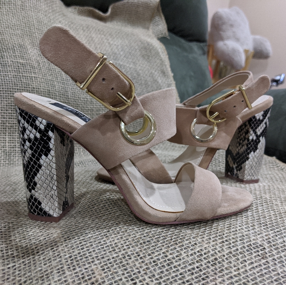 JONES Newyork " JAYLA" heels